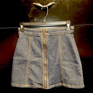 Forever 21 sip up skirt